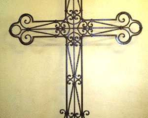 Кованый крест на могилу №1